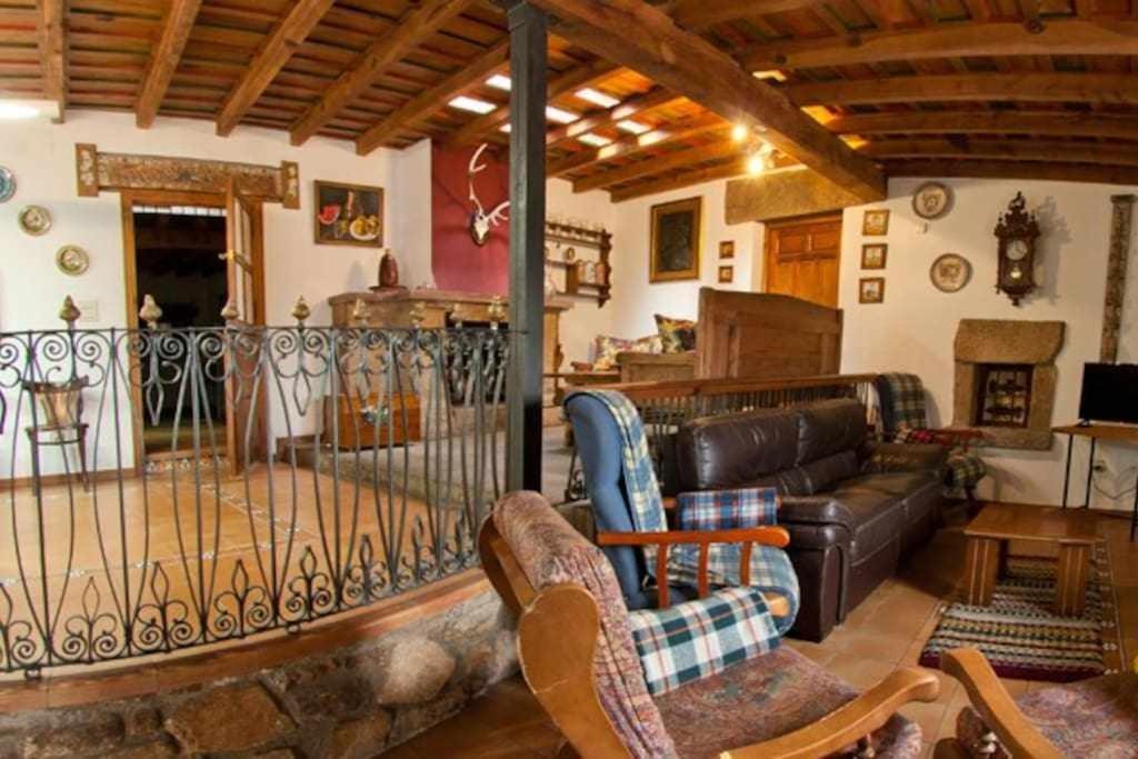 Casa Rural Lucia Es Una Casa Rural Amplia Con Pat Cabezas Bajas Exterior foto
